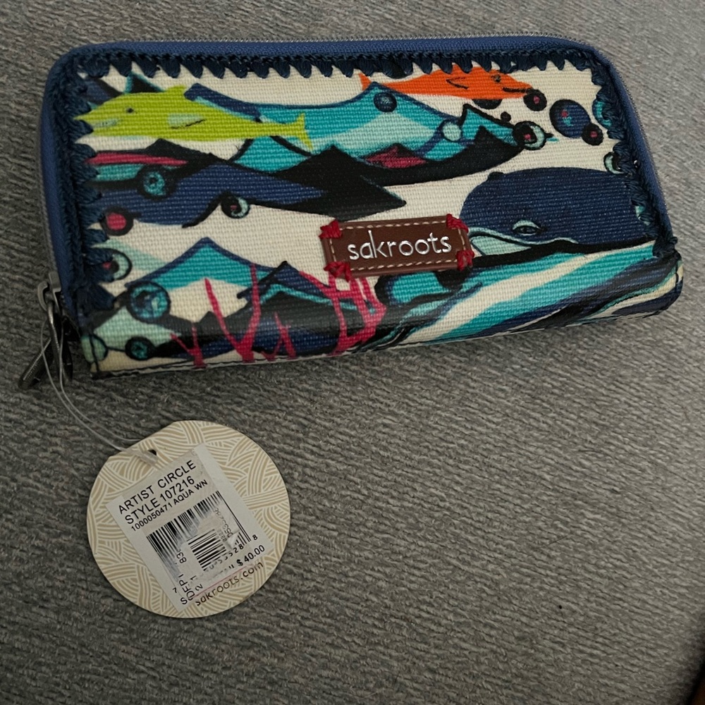 Nwt sakroots sea life pattern wallet